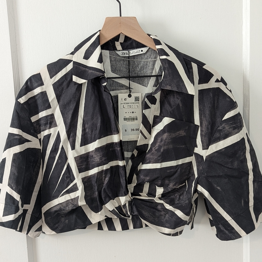 NWT Zara Cropped Button Down